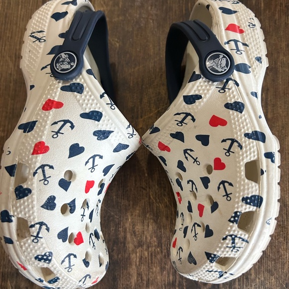 Crocs Classic White Anchor & Hearts Print‎ Clogs US Size C 13 Unisex Children - Picture 5 of 8